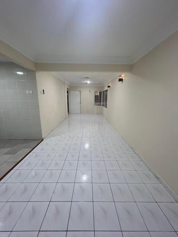 saujana apartment 1
