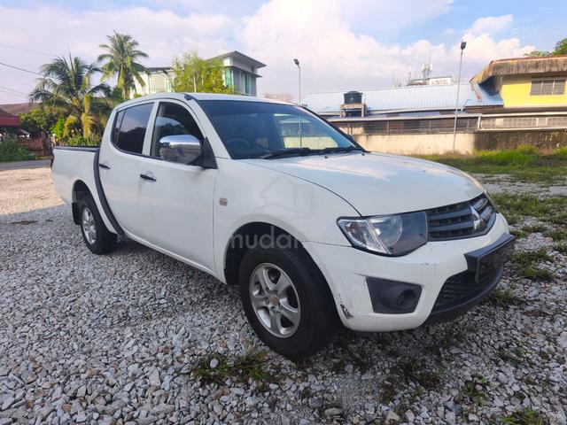 2014 Mitsubishi TRITON 2.5 LITE KA4TNJNMFR (M) - 3