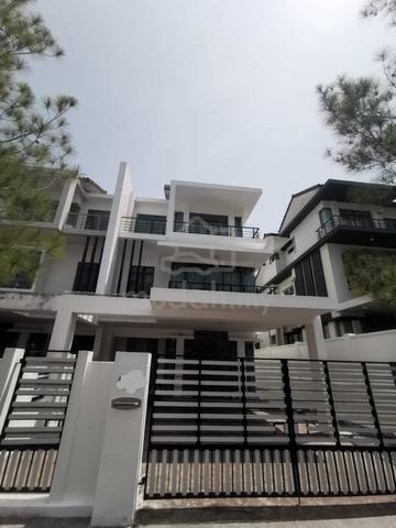 MEDAN NURI ( SP SEATIA ) , 3/semi-D for sale - la 2560sf 1