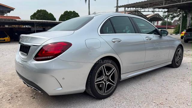 2020 Mercedes Benz C200 2.0 AMG - Full Service C.C - 3