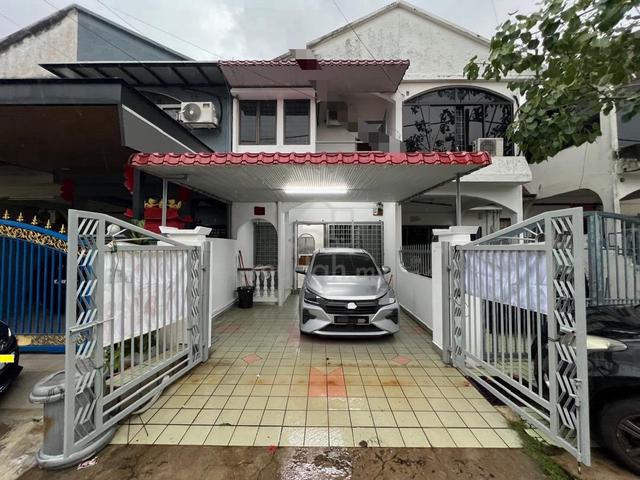【Partailly Furnished】2 Storey House Taman Selayang Jaya 3R2B 1