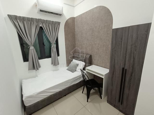 [Single Room] Parkhill Residence, LRT Bukit Jalil, APU College [Fully] 1