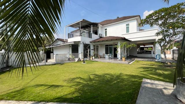 Semi D Corner Big Compound Rent Kindergarten Tadika Tuition FamilyStay 1