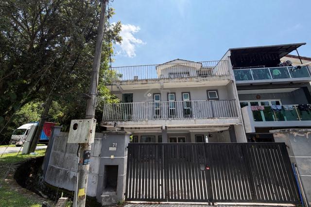 [LARGE HOUSE] 3 Storey Corner Terrace Taman Selayang Mulia, Selayang 1