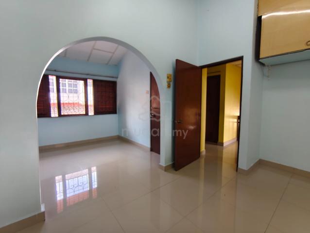 Semi-D Taman Paroi Jaya Seremban - Freehold 1