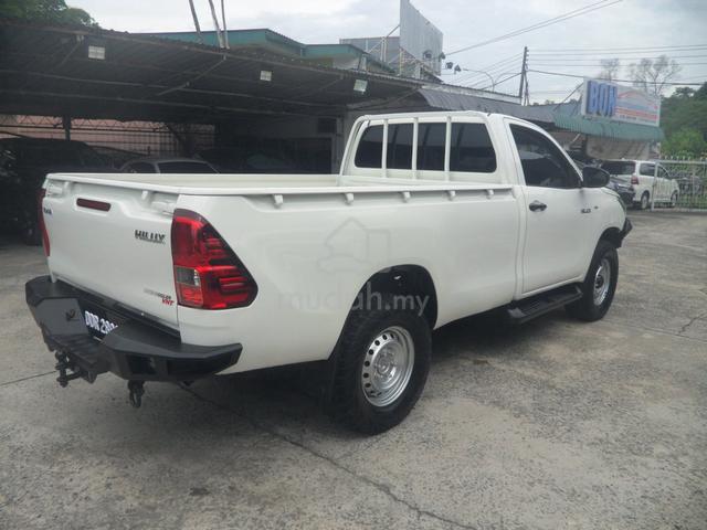 2020 Toyota HILUX 2.4 MT MY17 AN120 FACELIFT (M) - 4