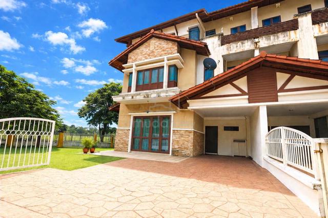 Fully Furnished 3 Storey Semi D House 4141sf, TTDI Jaya Shah Alam 1