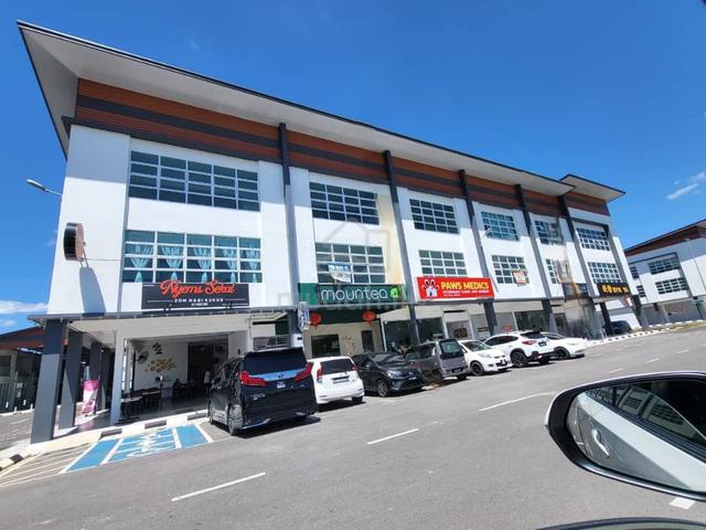 Pine Square 3 Storey Shoplot For Rent 1