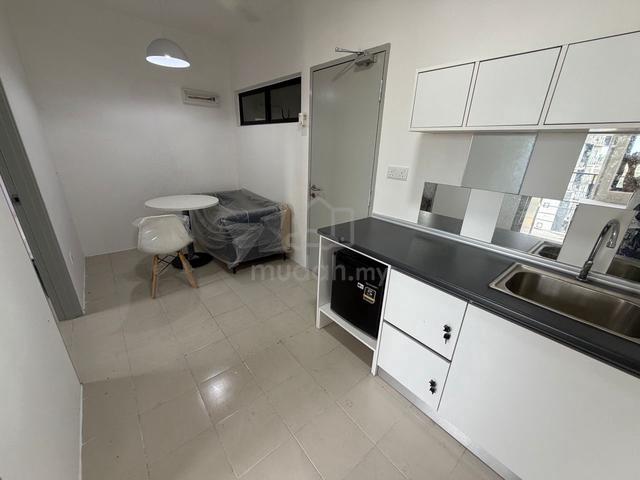 Uni Suites 1