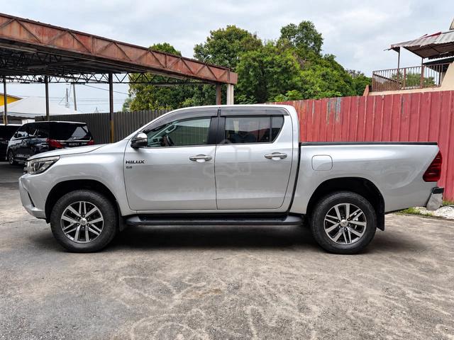 2017 Toyota HILUX 2.8 G VNT (A) LOAN KEDAI IC SHJA - 4