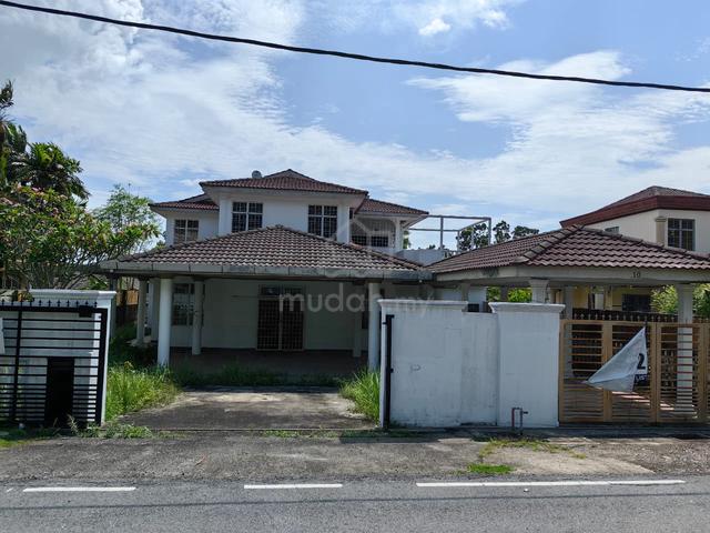 Bungalow House For Sale 1