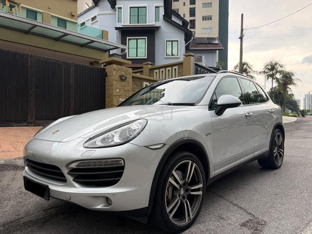 2012 Porsche CAYENNE 3.0 S PETROL CBU SERVICE REC - 2