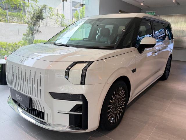 2026 Zeekr 009 0.0 ULTRA LUXURY MY24 (A) - 2