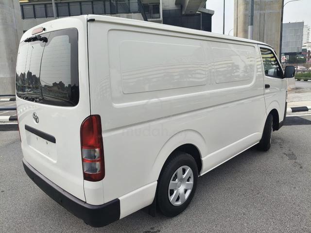 2022 Toyota Hiace 2.5 (M) Panel Van Diesel Engine - 3