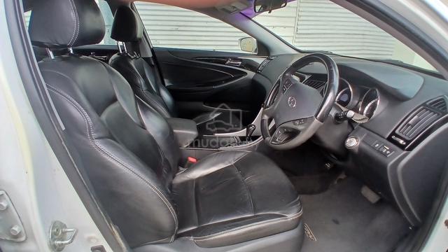 2011 Hyundai SONATA 2.0 GLS NF (A) - 4