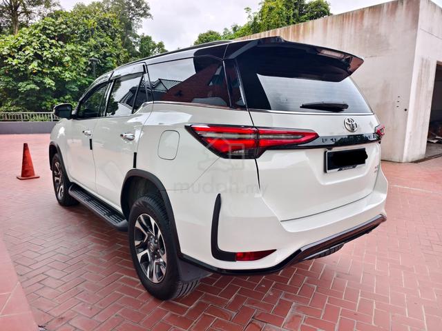 2022 Toyota FORTUNER 2.8 Diesel VRZ Toyota waranty - 4