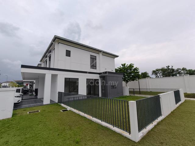CORNER 2 Storey Regent Eco Grandeur Avenham Graham Norton Puncak Alam 1