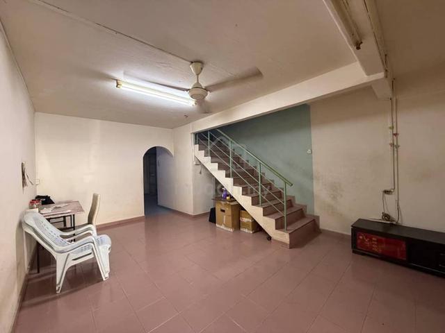 taman johor jaya double storey medium low cost full loan 1