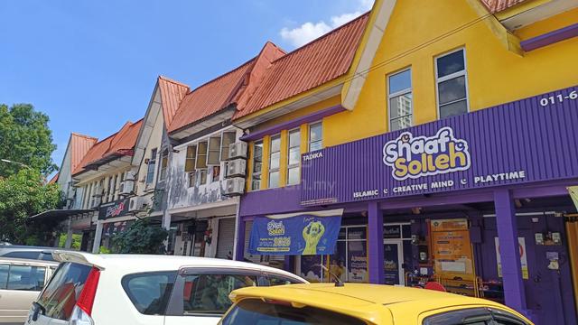 (Renovated unit) Ground Floor Shoplot (22x75sf) Kajang Utama for rent 1