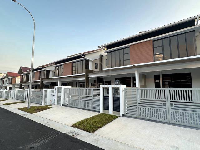 Senadi Hill @ Iskandar Puteri, DSTH, Brand New, Partial Furnish, Ready 1