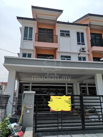 End Lot 3 Storey House Anjung Bercham Megah,Bercham,Ipoh 1