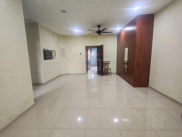 Freehold 20x60 Double Storey at SL7, Lowest Value Price, Can Full Loan 1