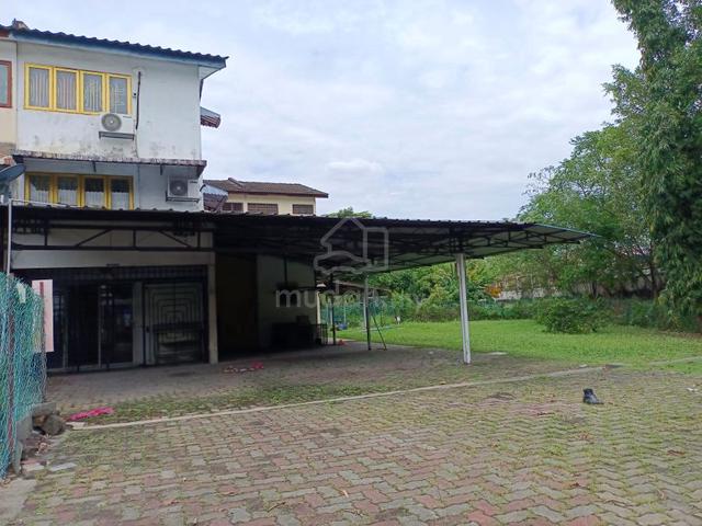 4705sf 3 storey corner house for sale in Taman Sri Muda, Shah Alam 1