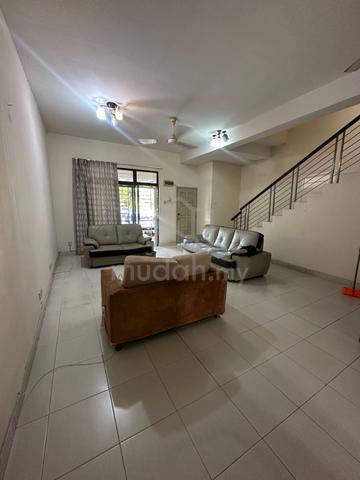 2 Storey Terrace House Bandar Puteri Klang 4 Bedrooms Kitchen Cabinet 1