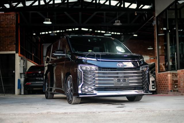 2022 Toyota VOXY 2.0 S-Z (A) DSM HUM - 3