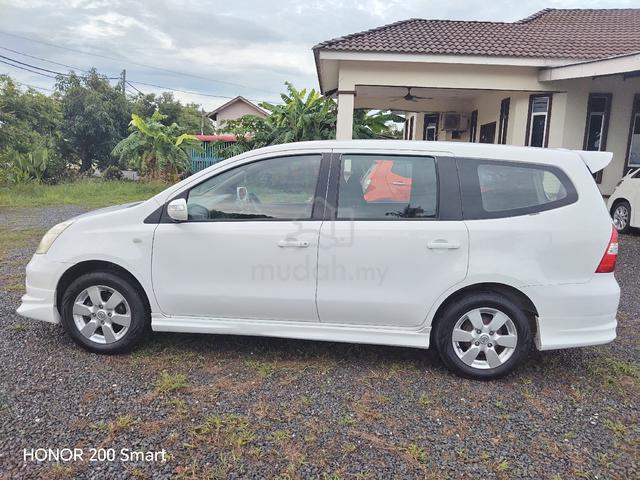 2012 Nissan GRAND LIVINA 1.6 IMPUL MC FACELIFT (A) - 5