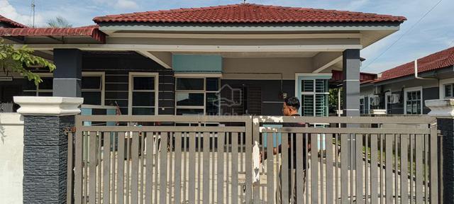 FOR SALE - Semi -D Taman Sawit Ria Kulai 1