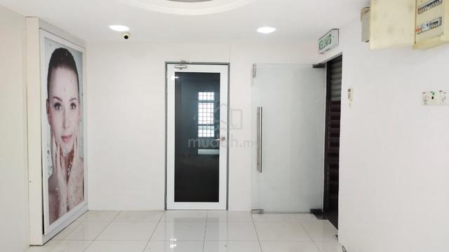 Fully renovated - 1 floor shop for rent Senawang,s’ban 1