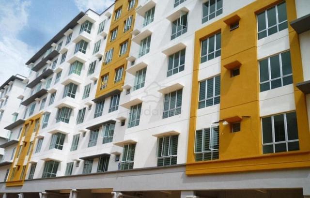 Bilik Sewa/Room for Rent- Master Bedroom 1