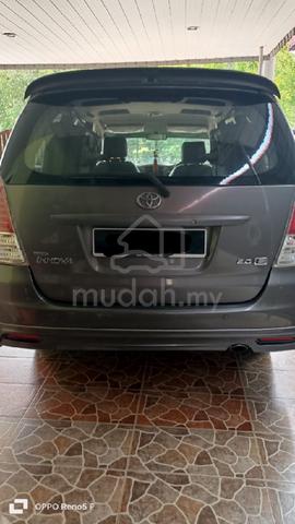 2010 Toyota INNOVA 2.0 E FACELIFT (M) - 4