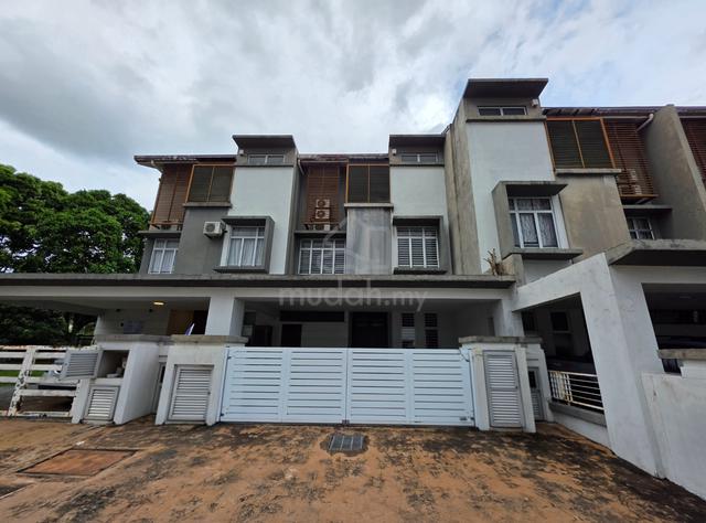 2.5 Storey Intermediate House Desiran Bayu, Presint 16 Putrajaya 1