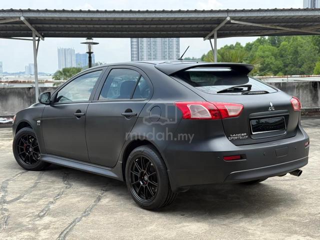 2012 Mitsubishi LANCER 2.4 SPORTBACK HITAM MATTE - 4