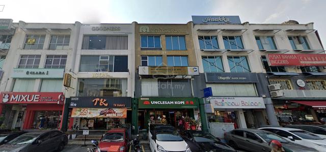 Nice Ground floor shop @ Bandar Puteri Puchong for rent 1