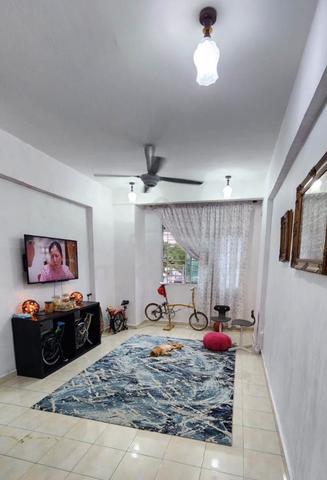Indah Court Apartment (Bukit Indah) 1