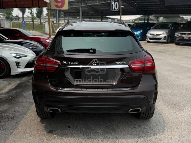 Mercedes Benz GLA 2.0 250 4MATIC FACELIFT YEAR2018 - 4