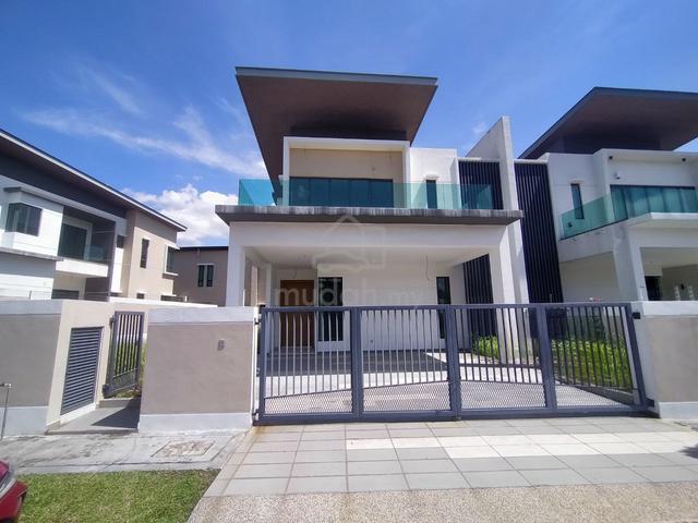 Facing Open 2-Storey Semi D at Klana Height, Taman Dellinia Seremban 1