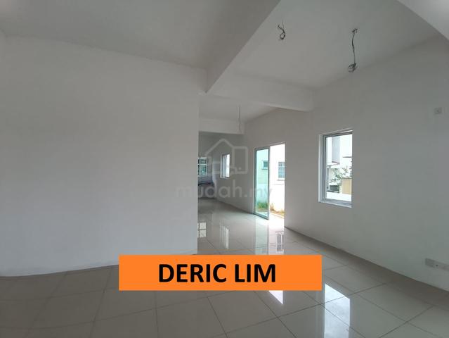 Tmn Merbau Indah, 3 Storey End Lot, Side Land, Sungai Dua, Butterworth 1