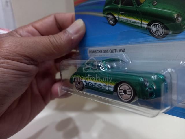 Hot Wheels Ultra Hots Porsche 356 Outlaw Diecast - photo 3 of 6