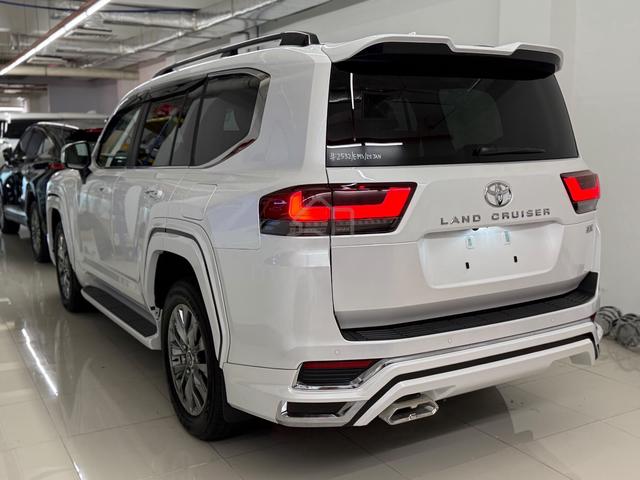 2025 Toyota LANDCRUISER 3.5 ZX - 4