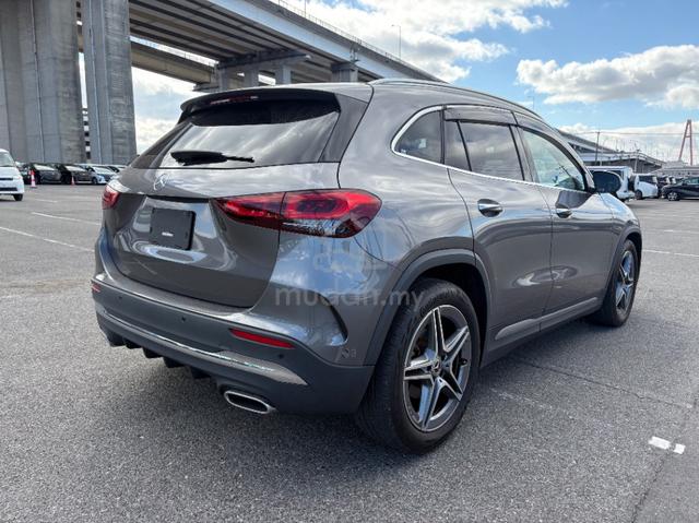 (GRADE 5A) Mercedes BENZ GLA180 AMG LINE 2022 - 3