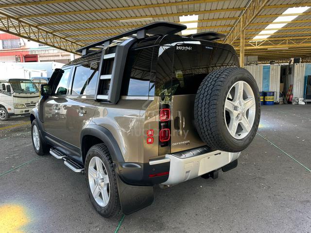 2020 Land Rover DEFENDER 110 2.0 P300 (A) - 4