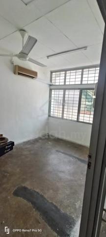 1st Floor Shoplot @ Lebuh Nipah Sg Dua 1200Sf attached 1-Toilet 1