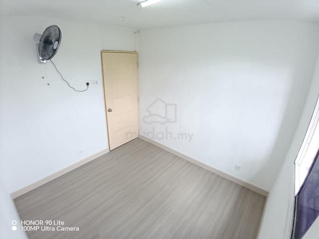 Bukit Cheras Apartment (Block 8 & 10) 1