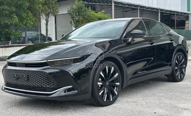 [SALE] 2023 Toyota CROWN 2.4 CROSSOVER RS ADVANCED - 1