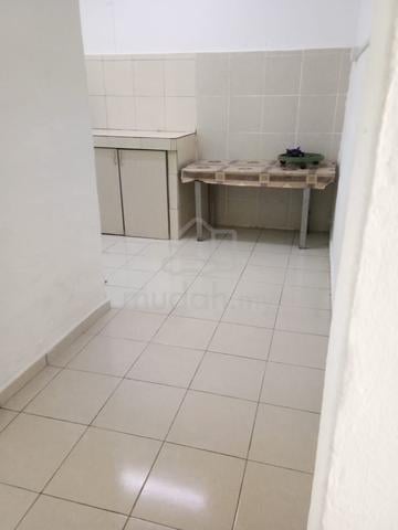 Kenanga Apartment (Taman Bunga Raya) 1