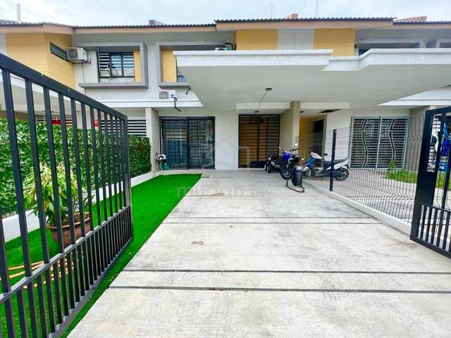 Double Storey Jalan Galaksi Bandar Mahkota Banting Selangor 1
